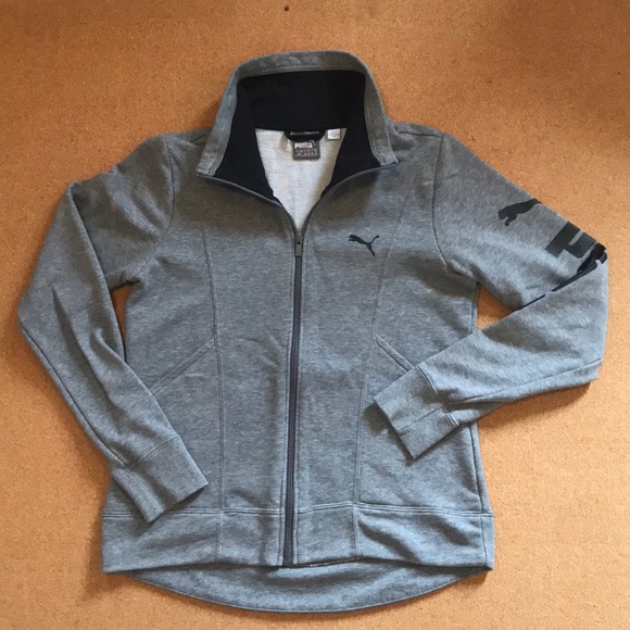 Puma Tops - ⭐️3 for $20 Sale‼️ Puma Zipper Sweatshirt Like New